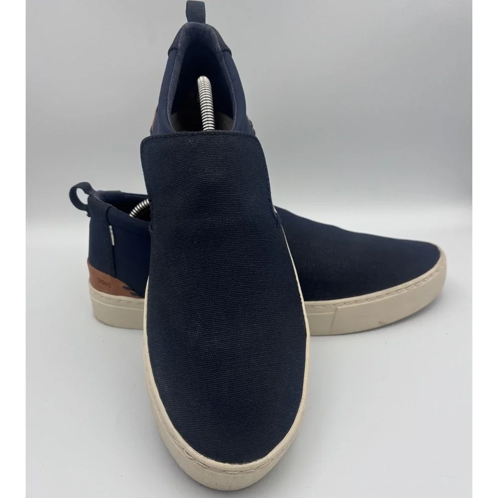 TOMS Travel Lite 2.0 Slip-on Sneaker MenNavy Canvas Casual EUCs Sz 11
